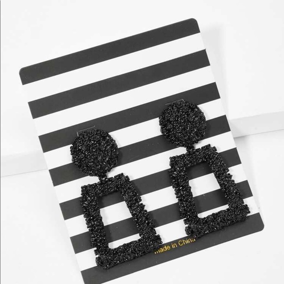 Open Rectangle Textured Drop Earrings - Picture 4 of 4